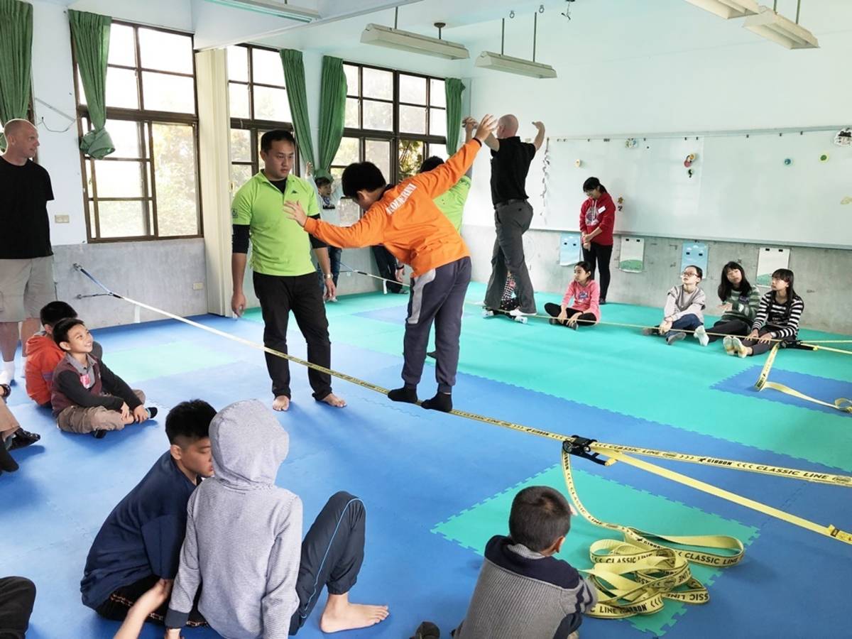 8位合格外籍教師帶隊沉浸式山野英語冬令營