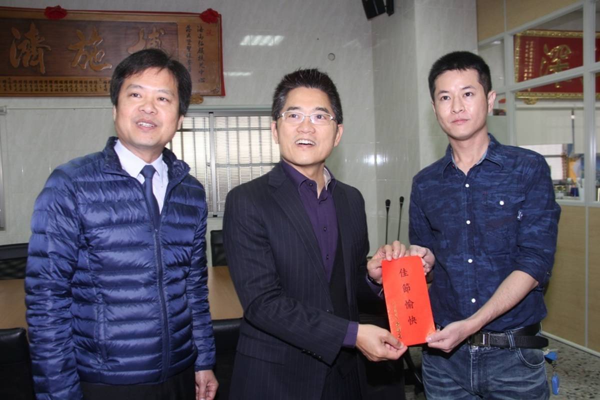臺東縣長黃健庭慰問海山扶兒家園及救星教養院等社福團體