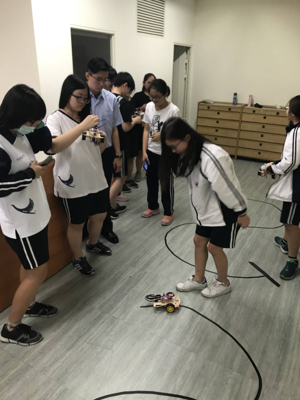 彰女同學期待自己在彰師大設計的綠能車,可以順利運轉