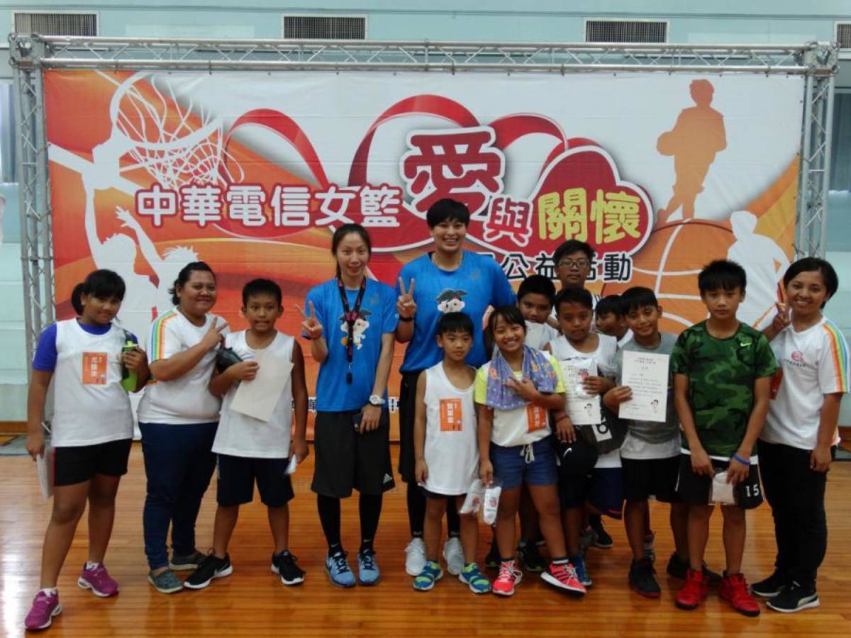 往年籃球小子夏令營(取自中華電信基金會網頁)