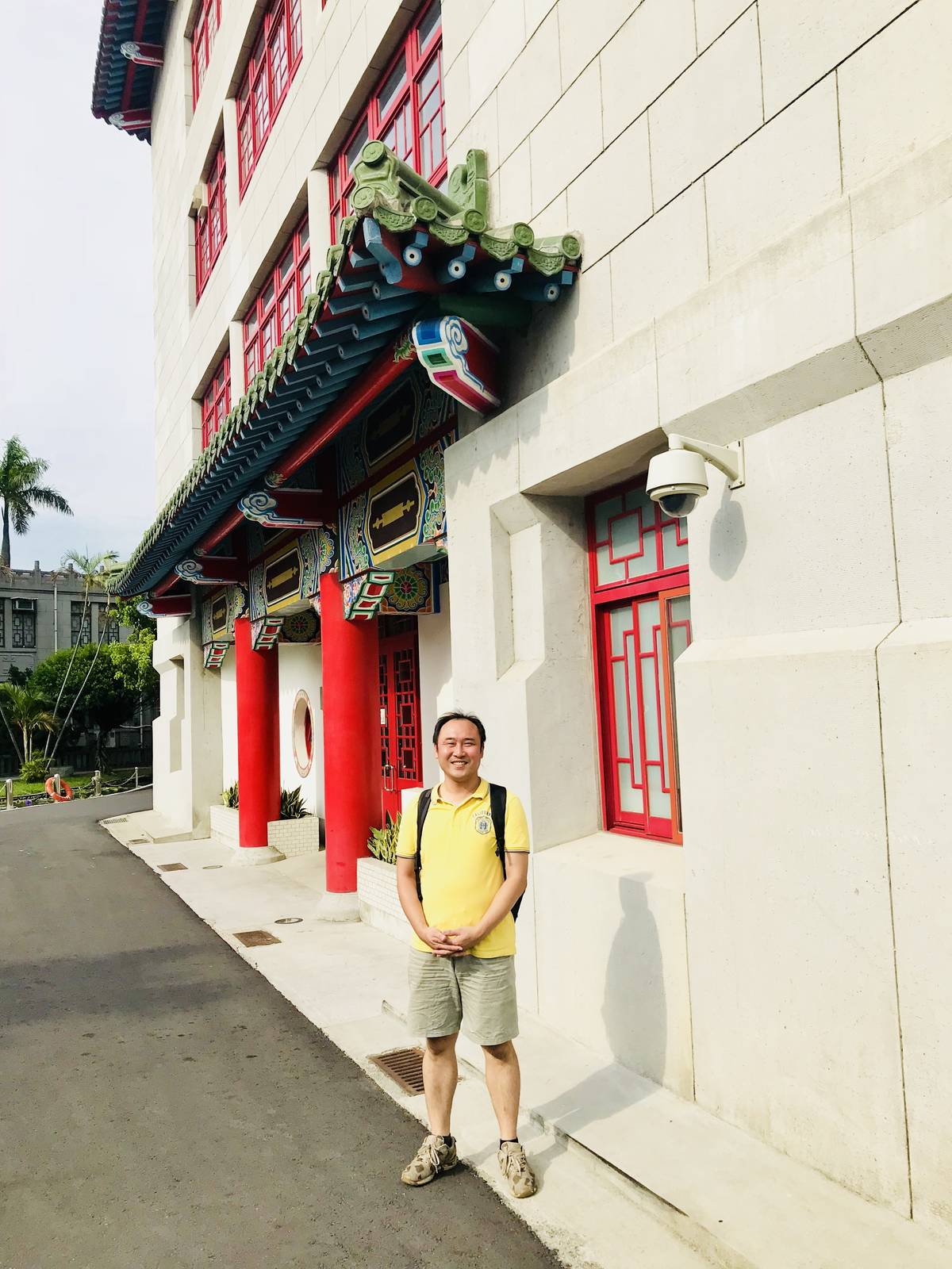 對母語充滿熱情的嘉勇老師。