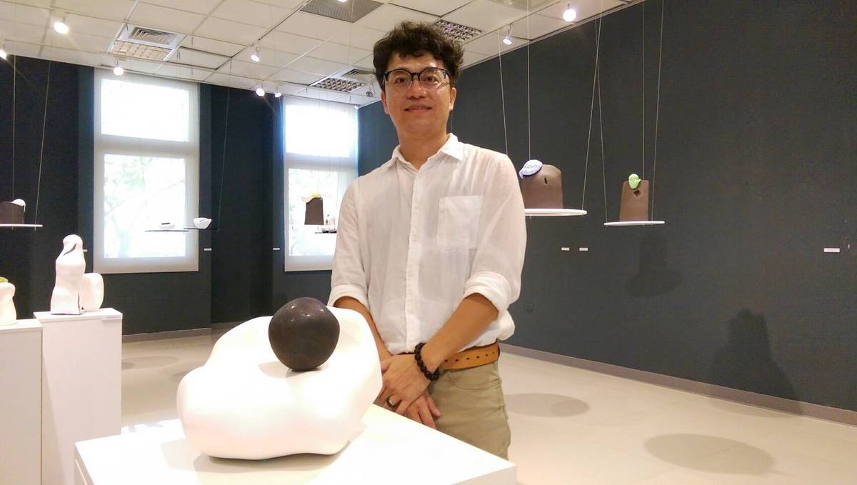 陶瓷與玻璃邂逅 東大邀施富錡展出「獨景」創作個展