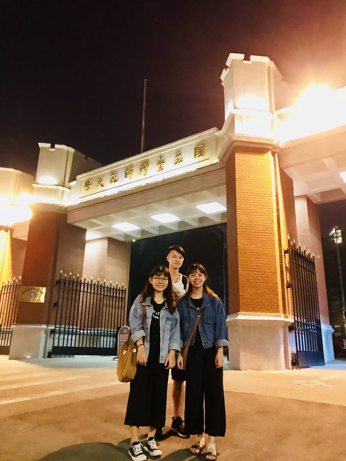 進入大學後，三位學生學到不同的台語與台灣文化視野。