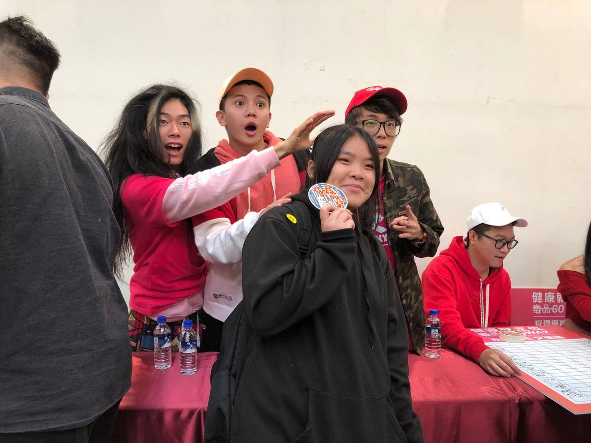 WACKYBOYS 反骨男孩與粉絲合照