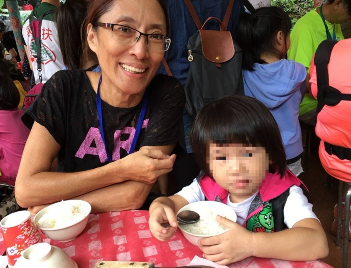 寄養媽媽葉女士投入寄養工作約有17年，照顧超過30名不同年紀及類型的孩子。