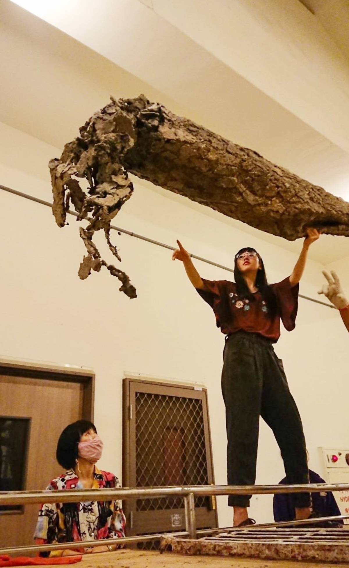 創造藝術對話，臺東大學邀南島國際美獎藝術家進駐展出。