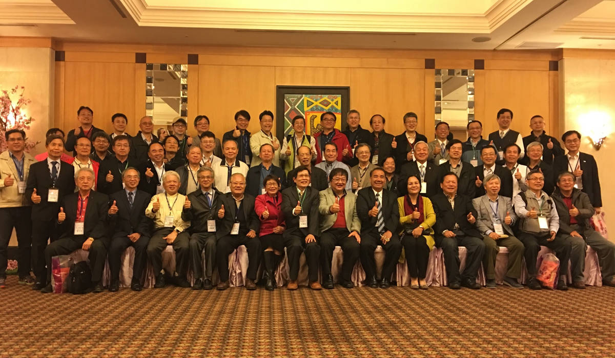 來自12個縣市醫師公會理事長等相關人員參與盛會