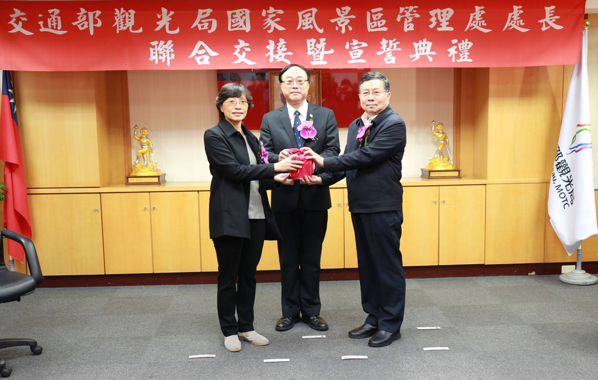 原縱管處處長林維玲調東管處處長，遺缺由原臺旅會北京辦事處主任楊瑞宗接任。