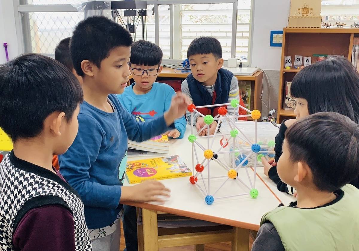三和走讀學堂實驗小學創新混齡教學.jpg