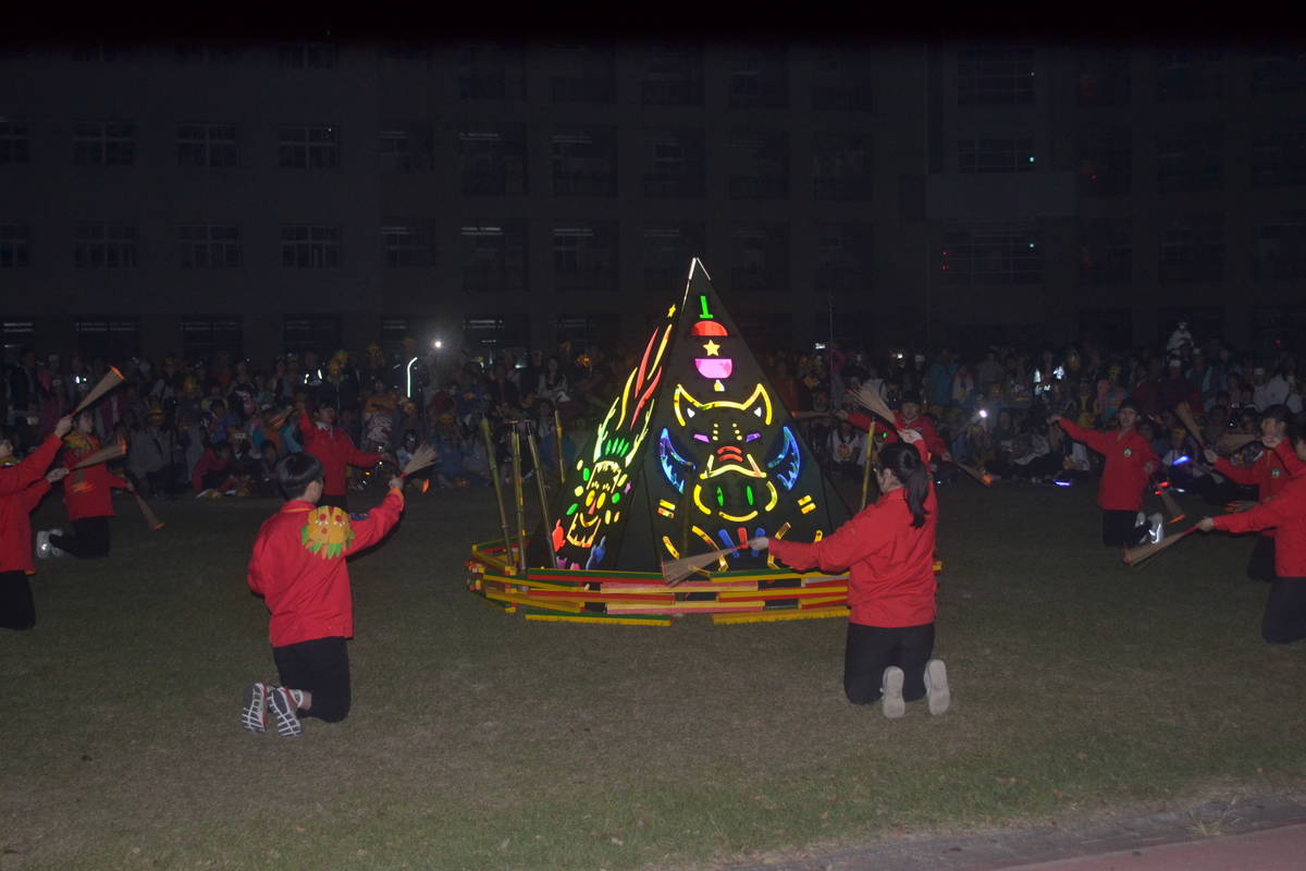 暨大附中水精靈童軍團發起-埔里逐燈祭