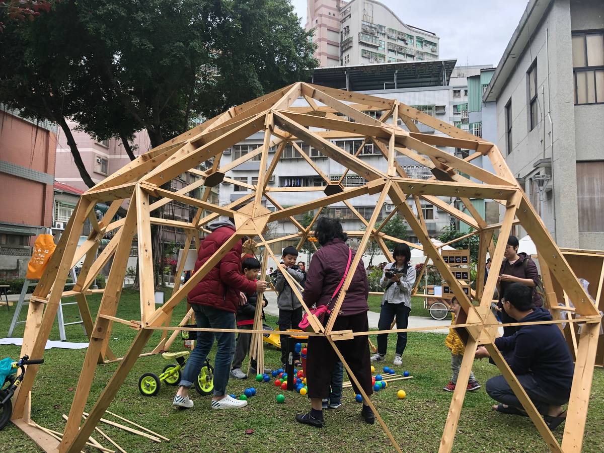樂活共生實驗基地裡的設施。