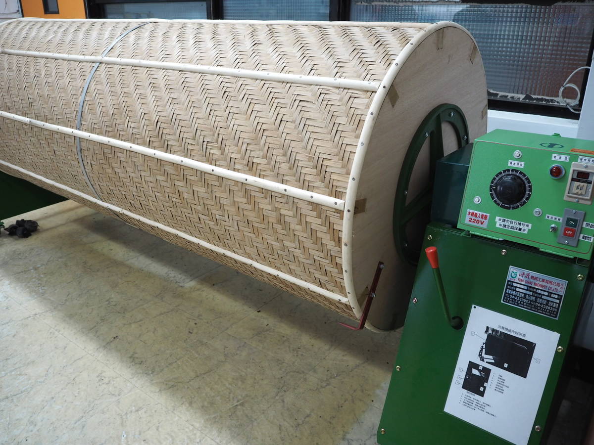 大葉大學「製茶技術暨產品研發基地」的浪菁機