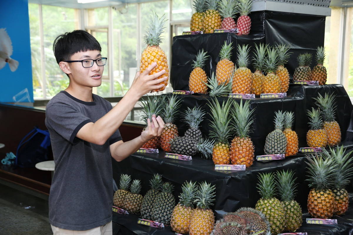 嘉大辦理園藝週活動 要幫助農民大財