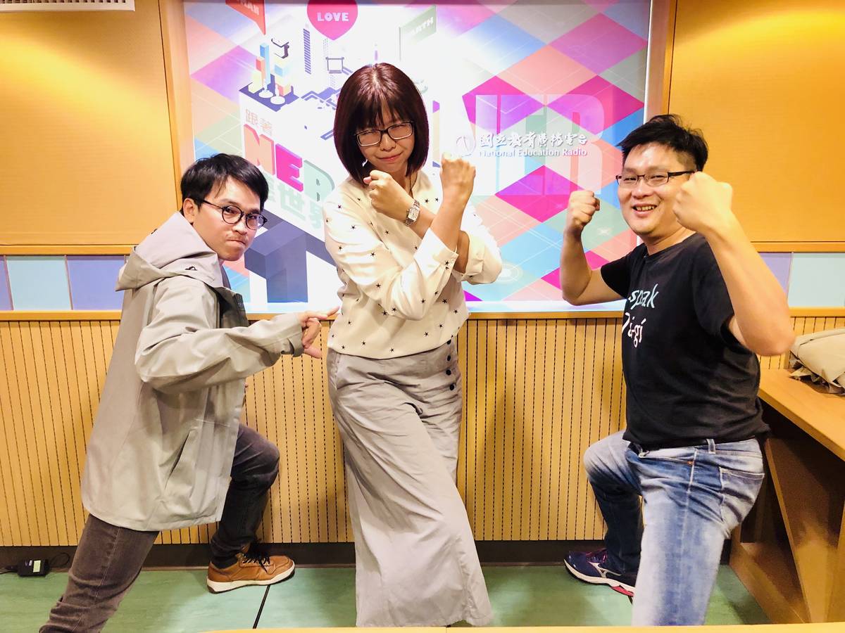 配音漫威超人大合體。