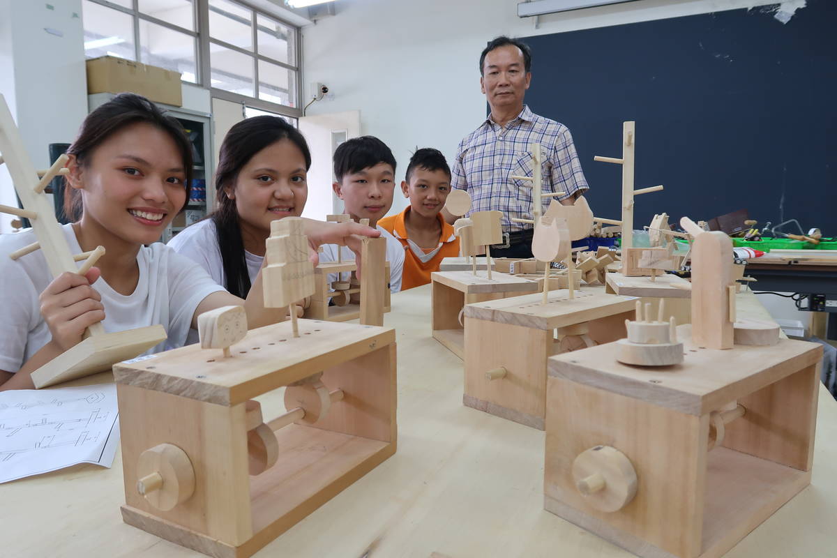 南投信義國中生活科技課程讓學生學木作