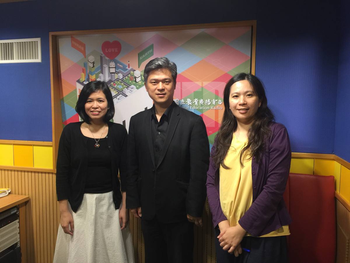 國教署彭富源署長及家長張毓芹.JPG