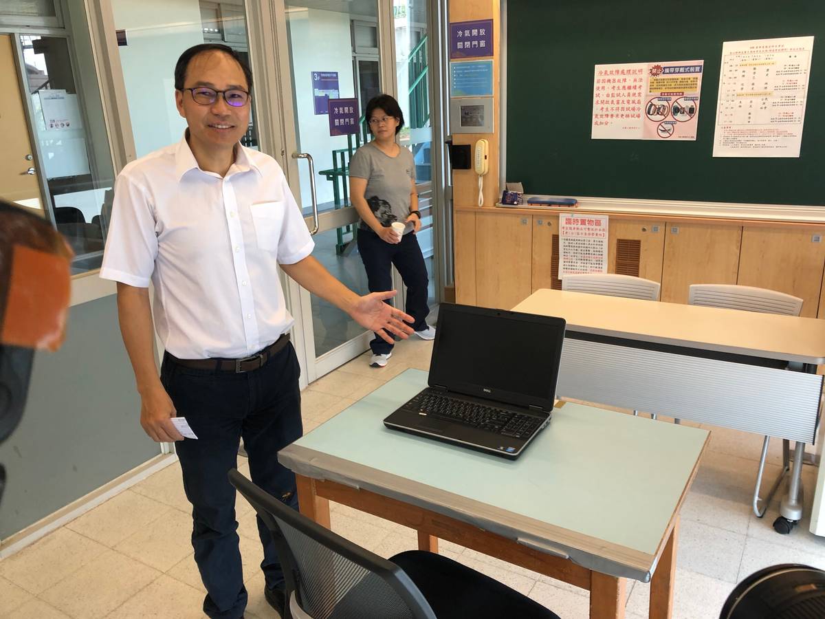 臺大特殊考場提供電腦設備供考生使用。