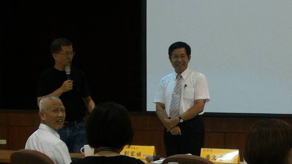 教育部部長潘文忠化身"潘老師"