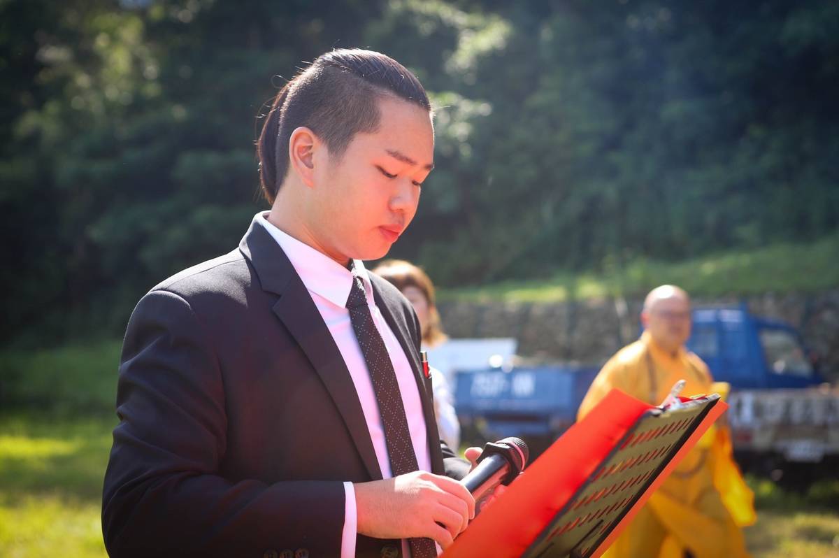 仁德醫護葉士源是全國最年輕的禮儀師