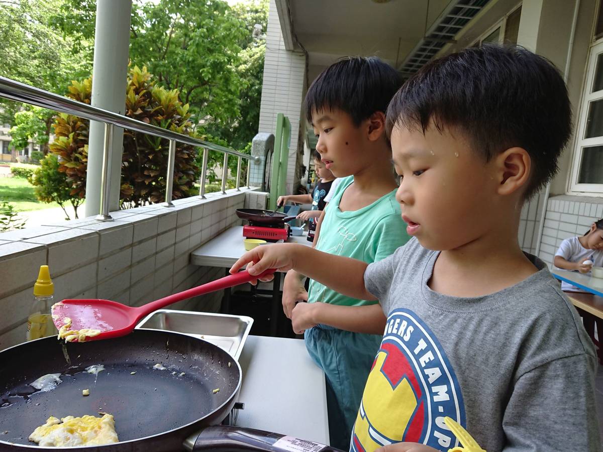 忠孝非營利幼兒園煎蛋.jpg
