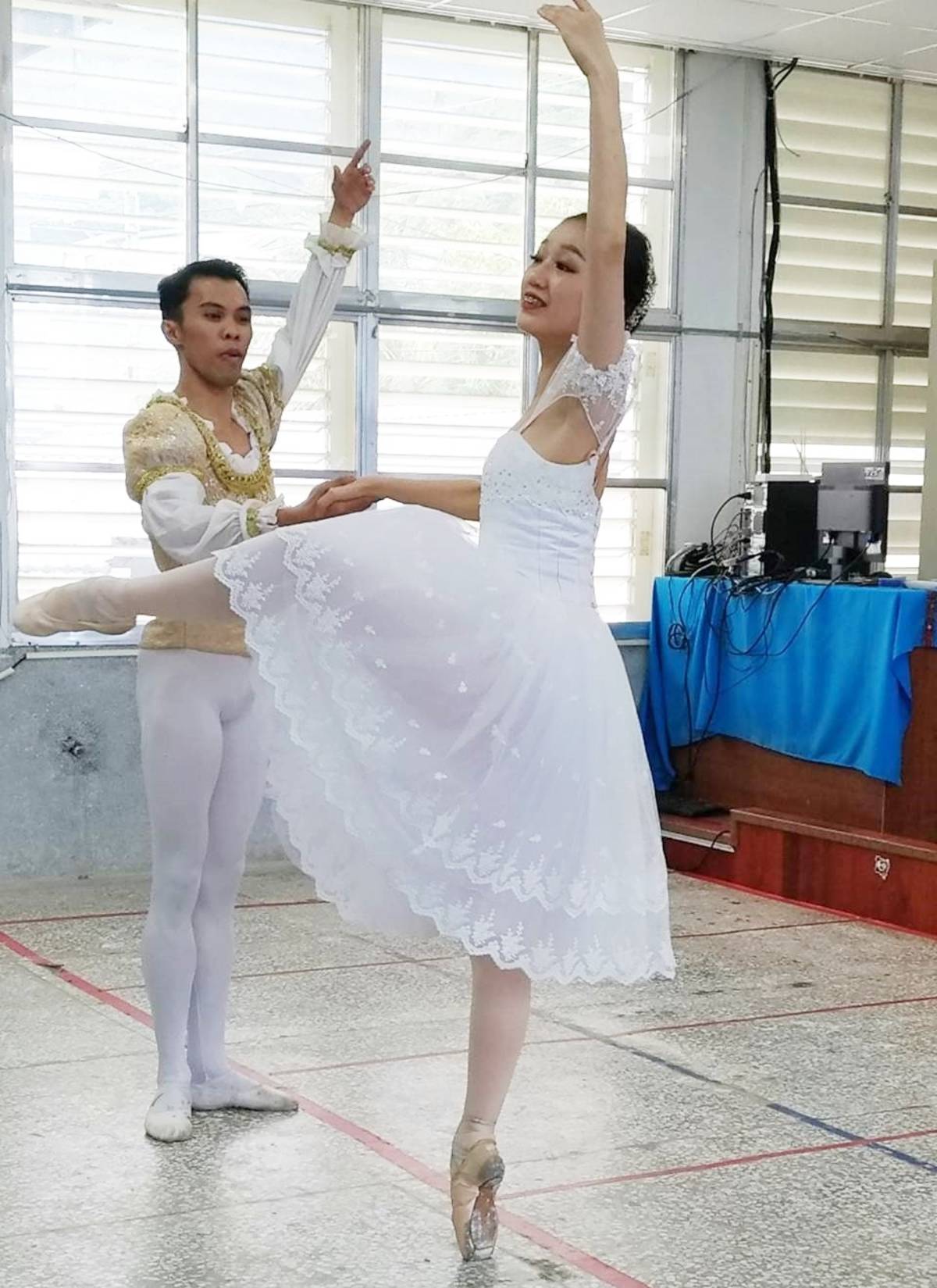 臺灣芭蕾舞團希望透過偏鄉校園巡演，在孩子心中種下美感的。