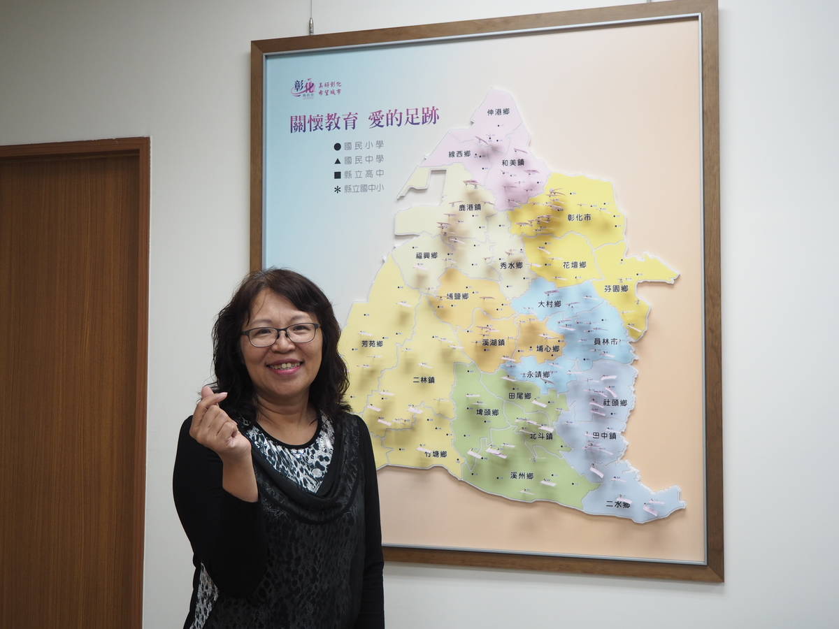 彰化縣教育處長陳逸玲希望透過英文愛的書庫培養學生英語閱讀能力