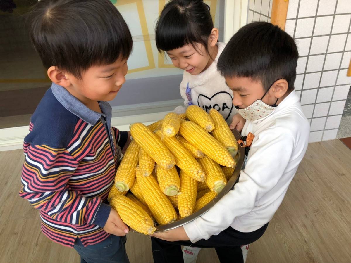 信義非營利幼兒園搬玉黍蜀囉!.5.JPG