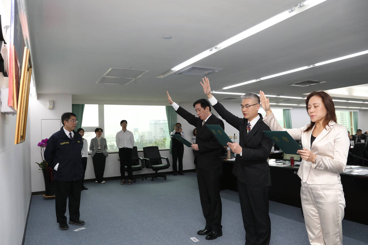 南市三局處首長上任 黃偉哲市長期許苦民所苦、全力以赴