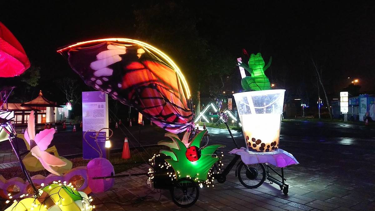 寶島炫光巡邏隊-3 蝴蝶珍奶車