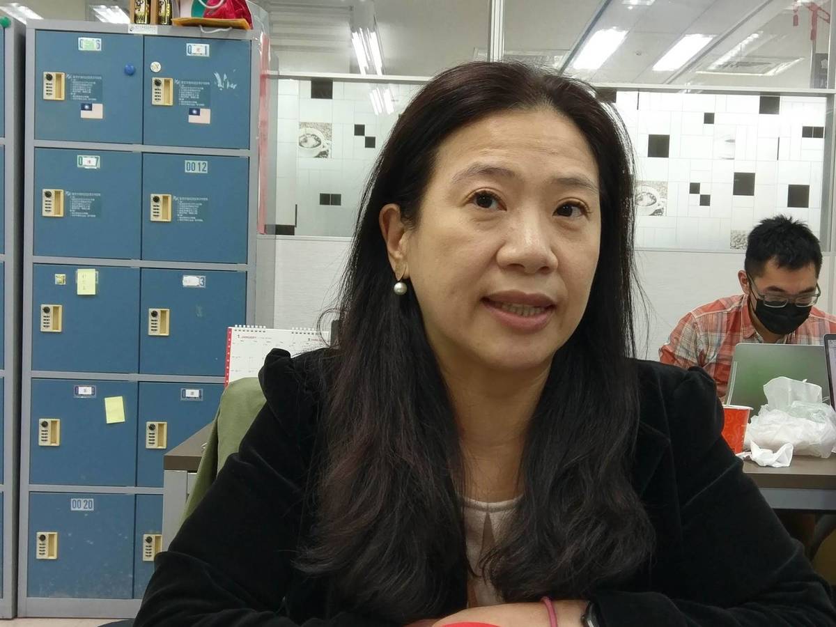 北市教育局主秘陳素慧說明開學後的防疫工作