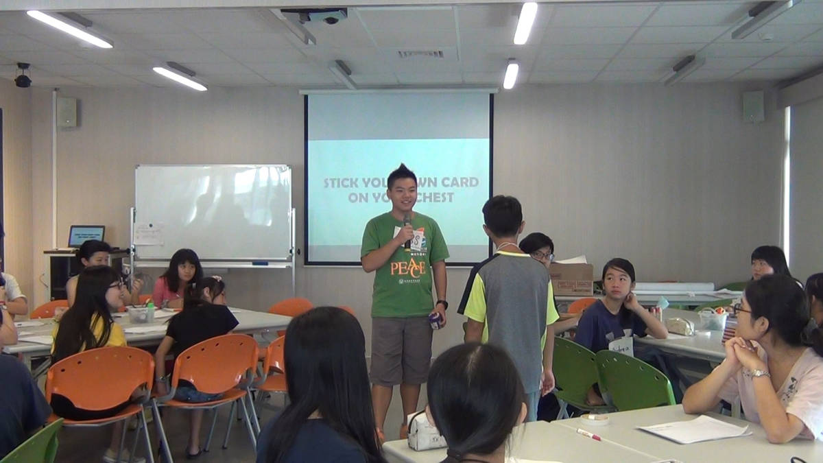 透過軟實力培力計畫，黃柏實規劃與執行英語設計思考營，幫助孩子拓展視野
