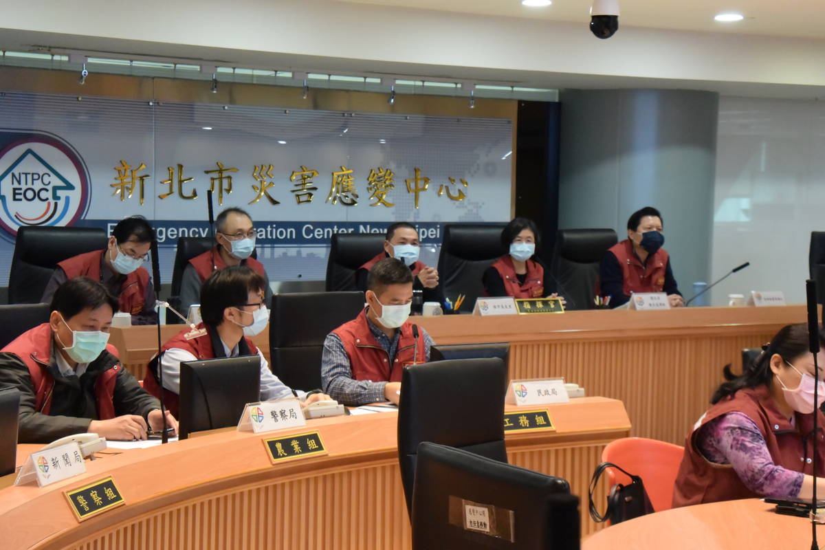 侯友宜市長於今天召開第26次應變會議，會中要求新的探病陪病規定