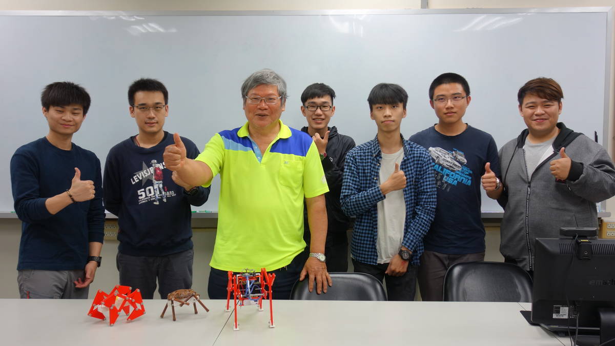 虎尾科大「科技美學共融、傳統文化再現」高等教育深耕計畫團隊合照