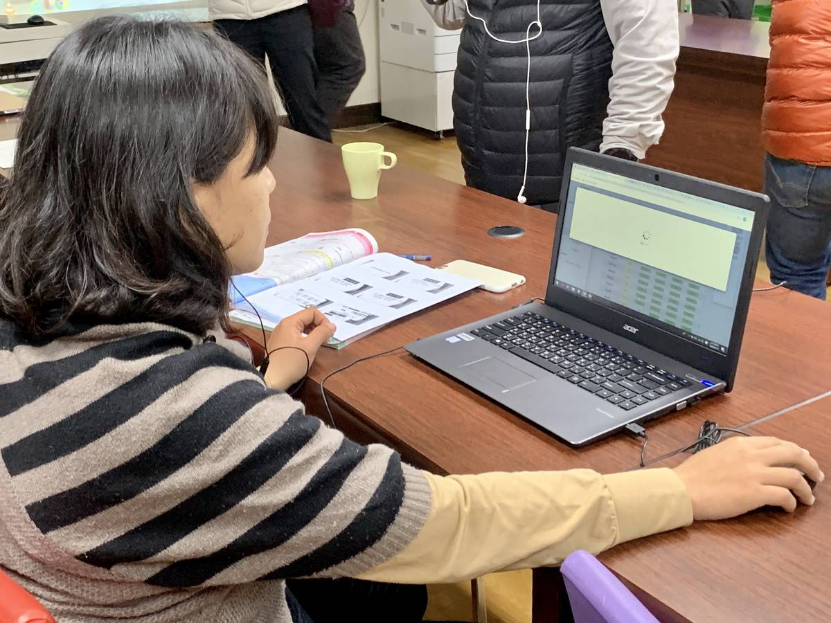 運用Learn Mode學習吧進行輔助教學的潘詠思老師