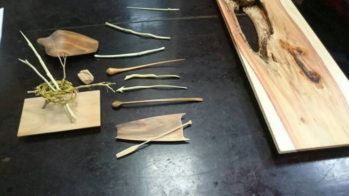 有創意的動物造型茶針、茶撥，讓學生能在茶藝課程中認識本土的植物與動物生態。