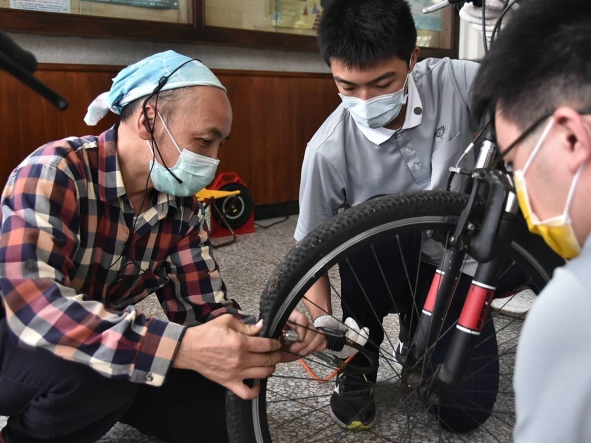 腳踏車修理