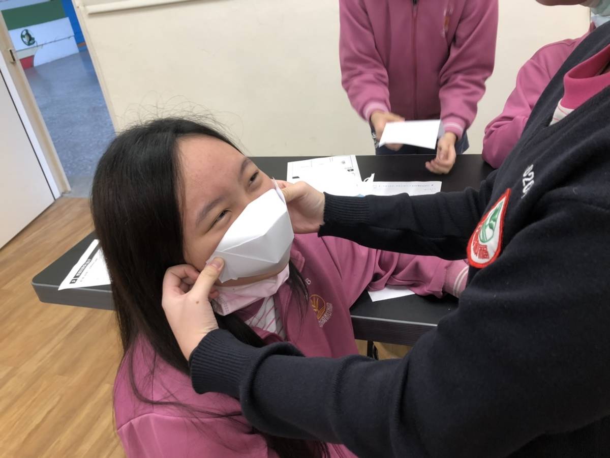 福和國中以設計思考設計個人防護裝備課程，引導學生思考