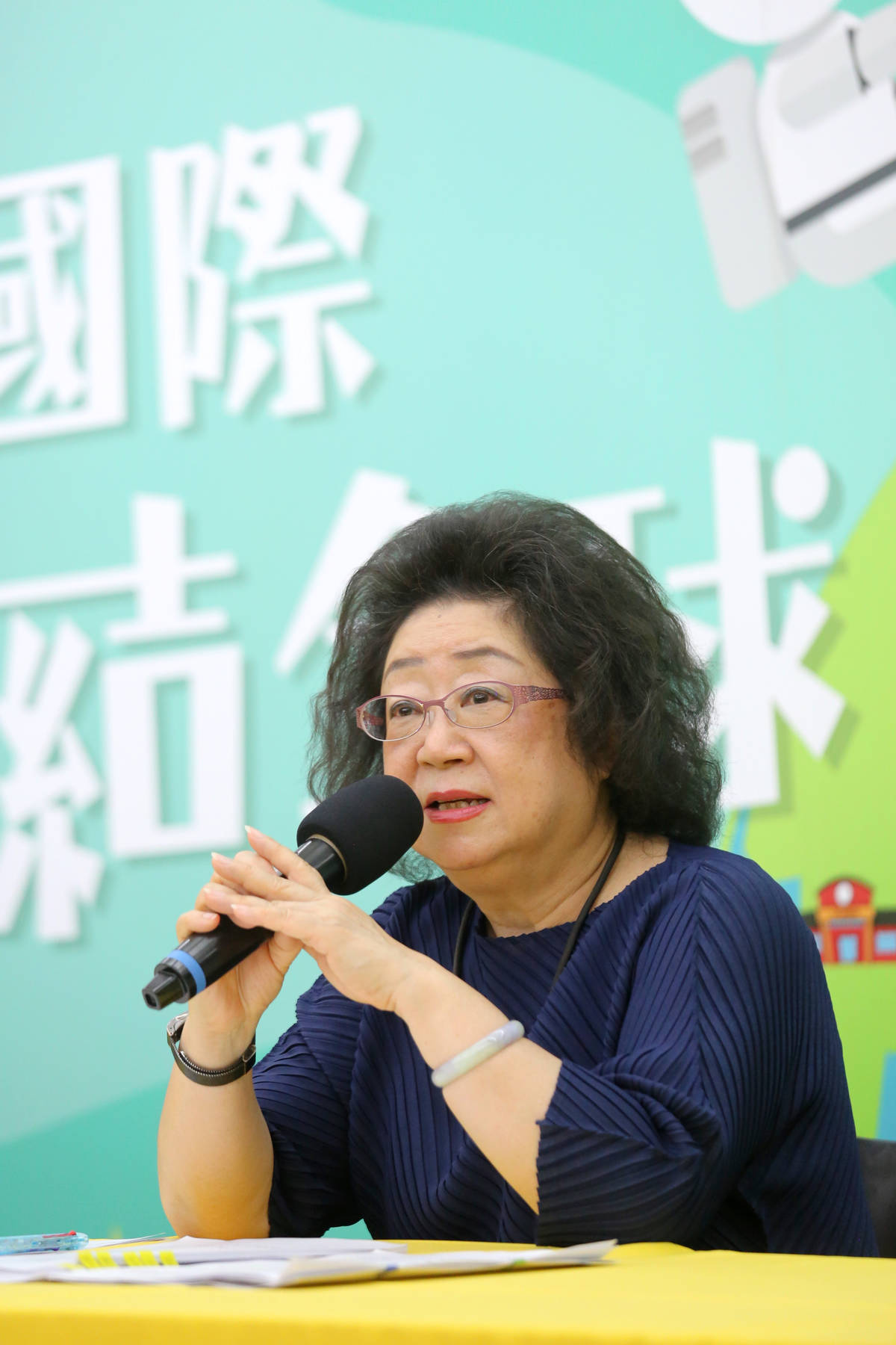 教育部次長范巽綠主持記者會