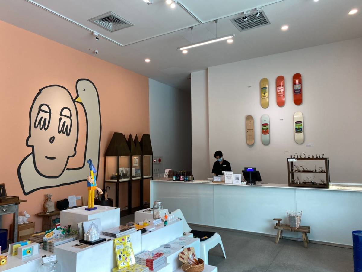 2館售票處-府前路出入口的文創商店Be Art Store