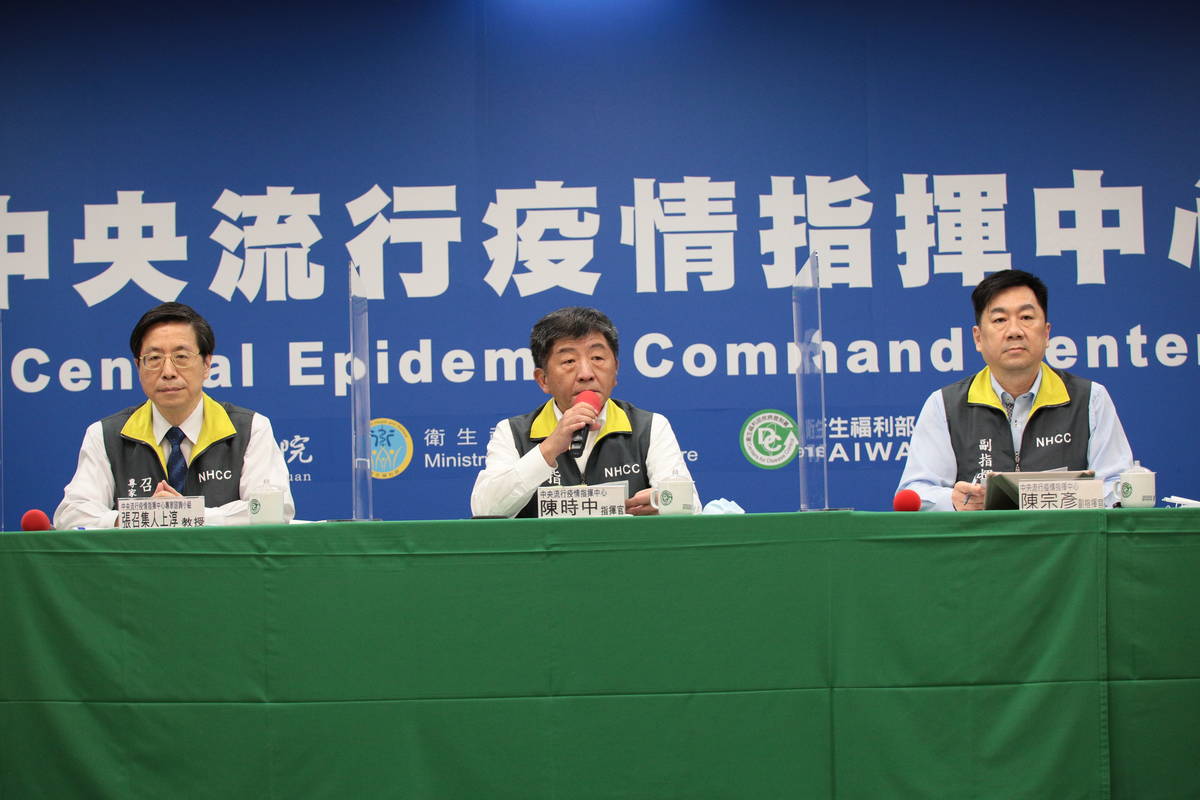 指揮官陳時中說，歷經防疫「期中考」後到現在要積極準備期末考。/圖由指揮中心提供