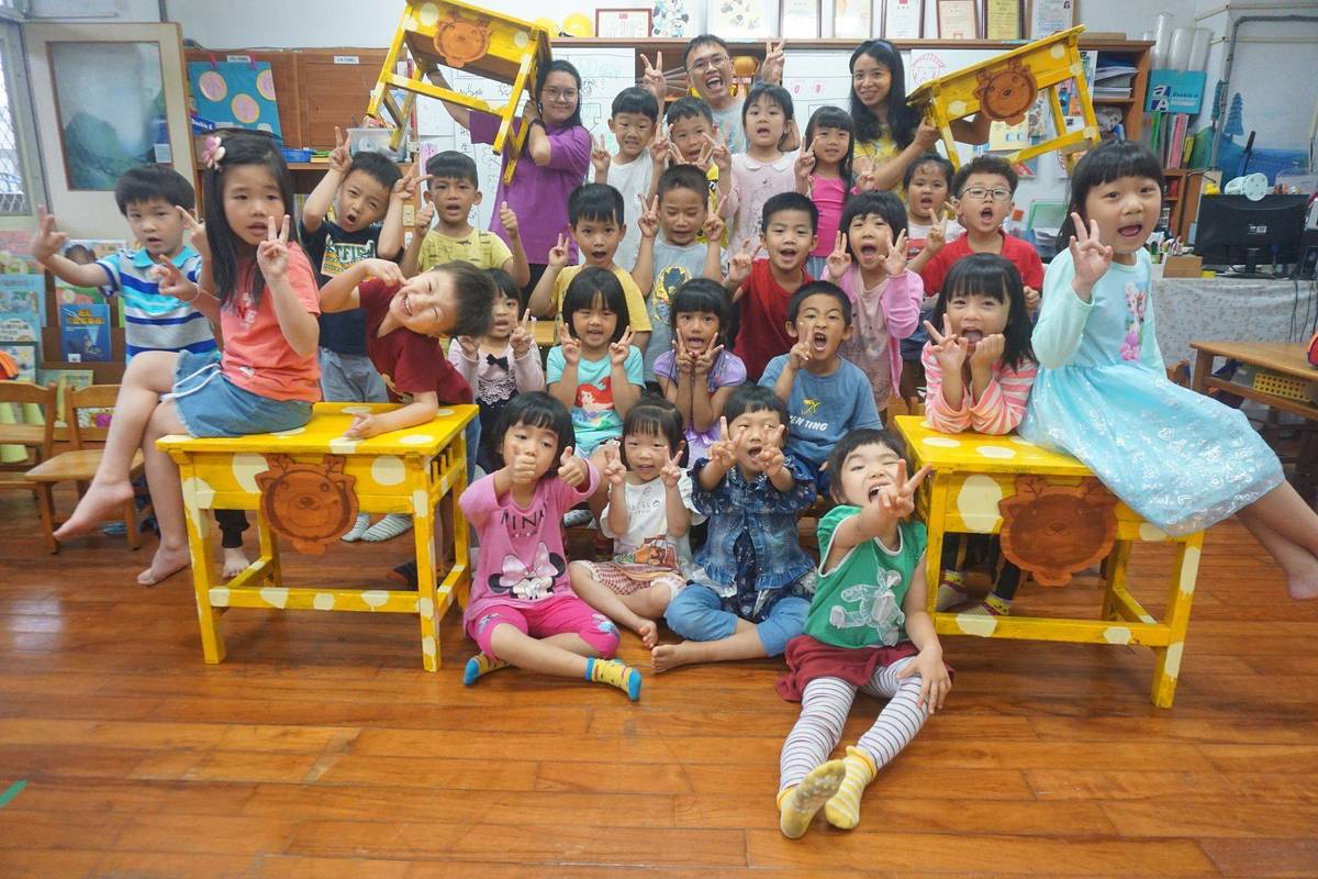 圳堵附幼的幼生親手製作專屬「鹿仔桌」（圖片來源：圳堵附幼）