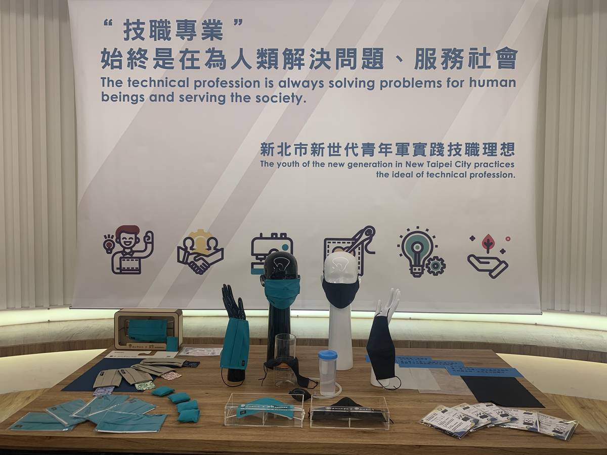 黎明技術學院與樟樹國際實中師生共同製作成1萬個立體口罩。