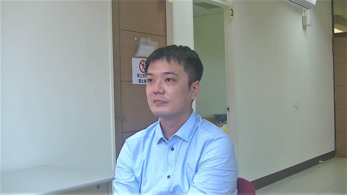 松山高中多元選修課程「愛情學」由輔導科教師黃柏鈞開設。