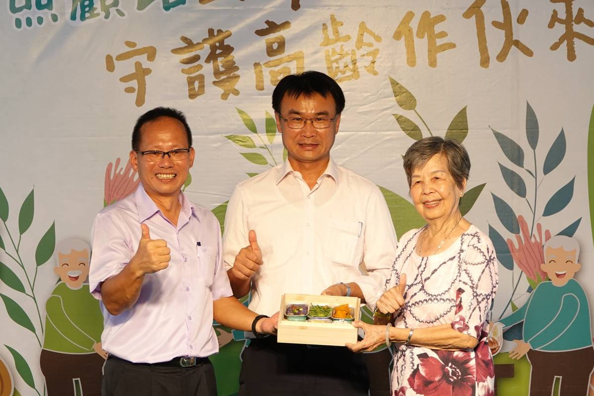 農委會推動綠色照顧 ，展現友善農漁村，守護農村高齡者。(農委會提供)