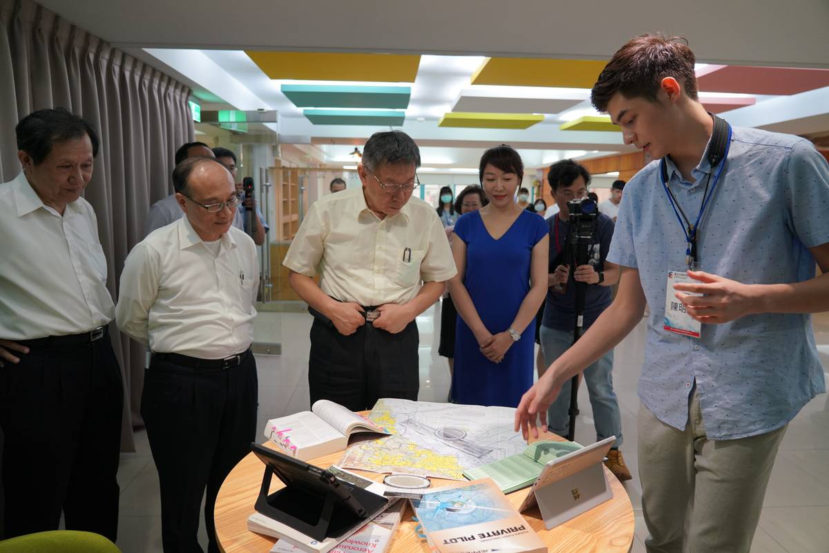 北市柯文哲市長參訪實驗教育創新發展中心