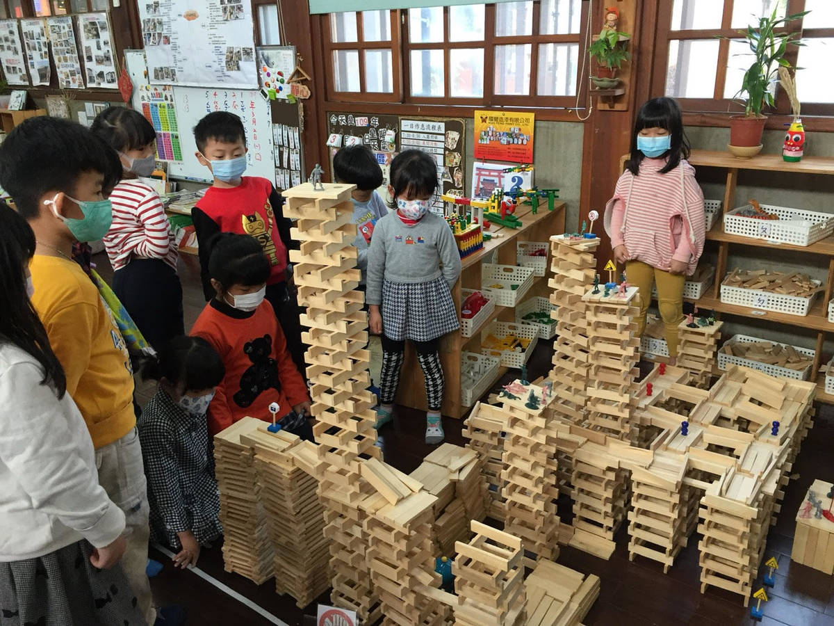 準公共私立強森幼兒園積木疊疊樂.jpg