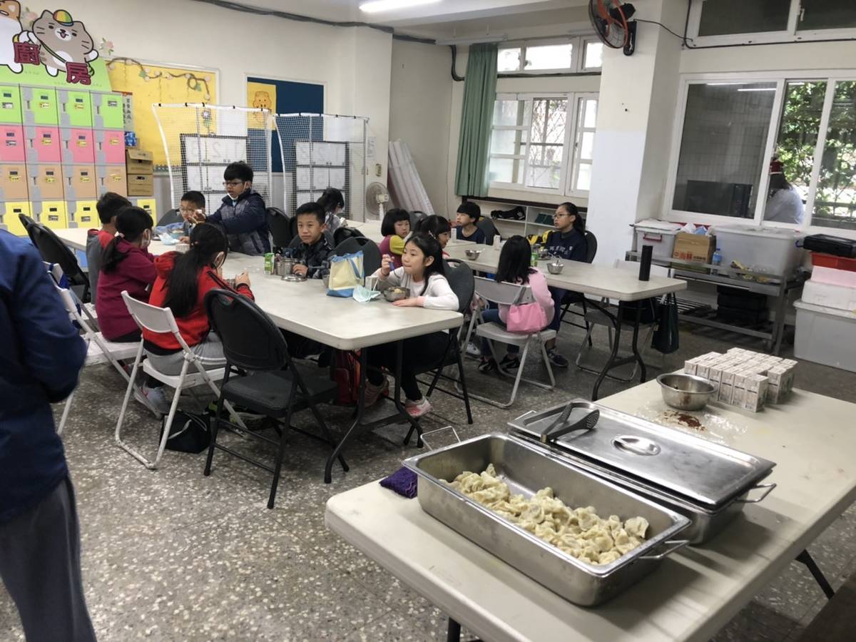 「晴光廚房」提供豐富又多元的早餐，冬天還有暖暖的粥、羹可以享用。