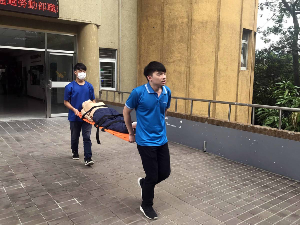 龍華科大攜手桃市消防局複合式防災演練強化應變力
