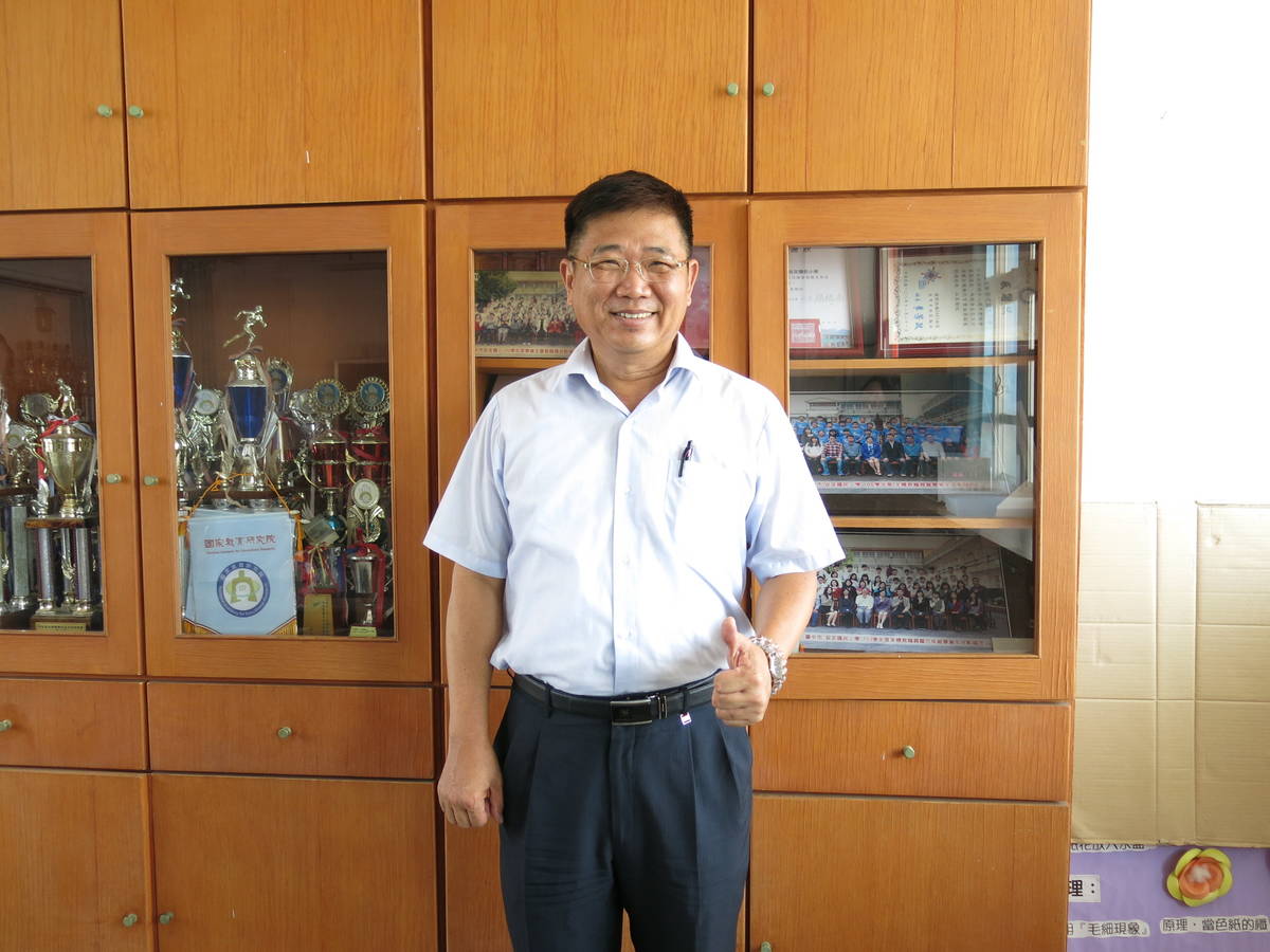 修平科大教授張兆村