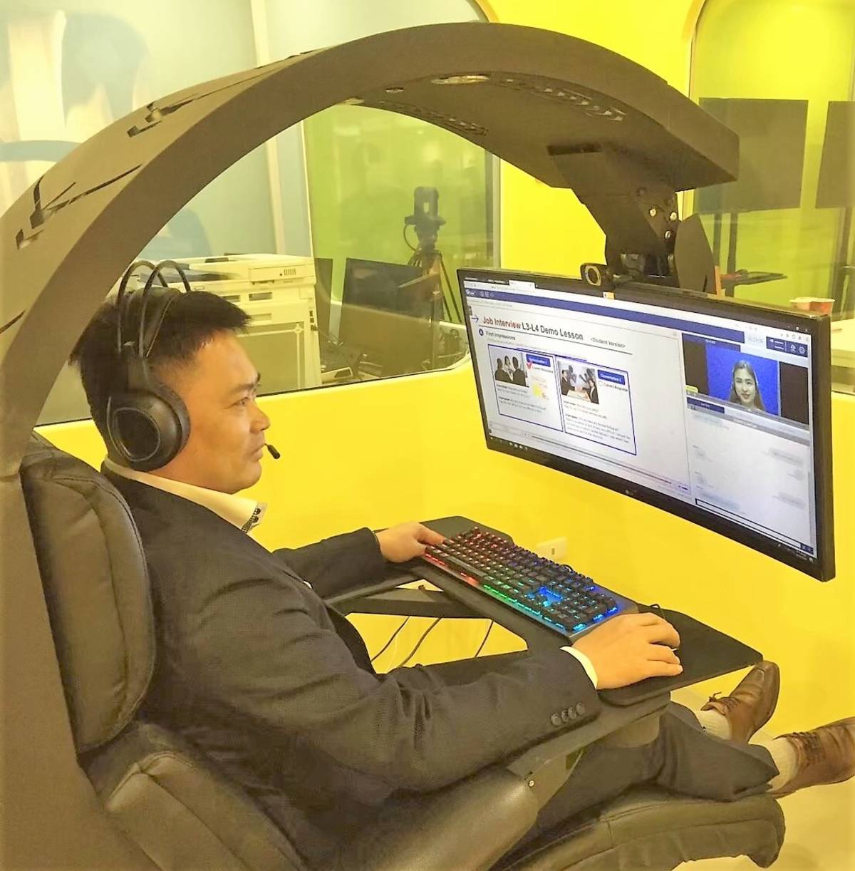Hi家教創辦人廖本昌親自體驗線上外語課程(圖片來源：Hi家教)